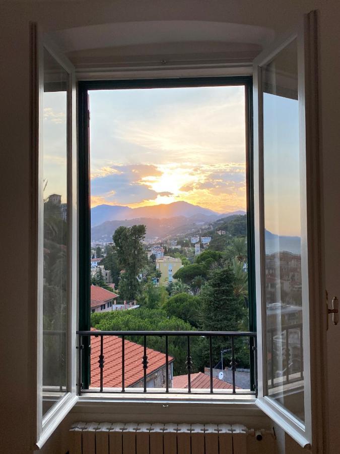 Casa Petra - Appartamento vista mare città vecchia Bordighera Exterior foto